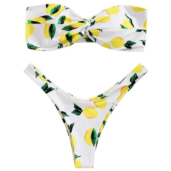 Yellow Lemon Print Bikini Set. For the love of LEMONS 🍋 - Picture 8 of 8